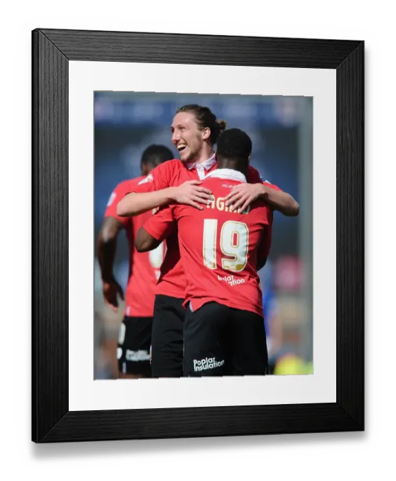 Framed Print : Bristol City Celebration: Agard and Ayling Rejoice in 25-April-2015 League One Victory Framed Print : Bristol City Celebration: Agard and Ayling Rejoice in 25-April-2015 League One Victory