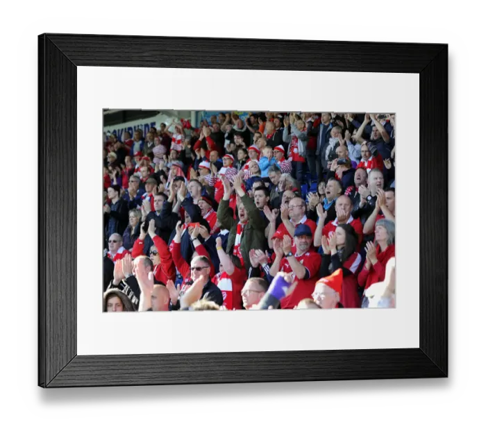 Framed Print : Electric Atmosphere: Chesterfield vs. Bristol City, Sky Bet League One (April 2015) Framed Print : Electric Atmosphere: Chesterfield vs. Bristol City, Sky Bet League One (April 2015)