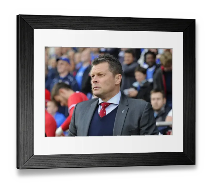 Framed Print : Steve Cotterill Leads Bristol City at Proact Stadium, 25 / 04 / 2015 Framed Print : Steve Cotterill Leads Bristol City at Proact Stadium, 25 / 04 / 2015
