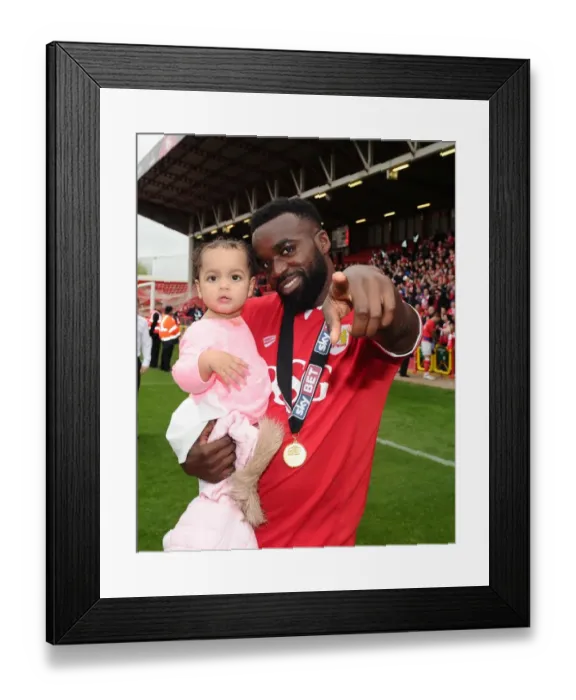 Framed Print : Bristol City vs Walsall: Karleigh Osborne in Action at Ashton Gate, May 3, 2015 (Sky Bet League One) Framed Print : Bristol City vs Walsall: Karleigh Osborne in Action at Ashton Gate, May 3, 2015 (Sky Bet League One)