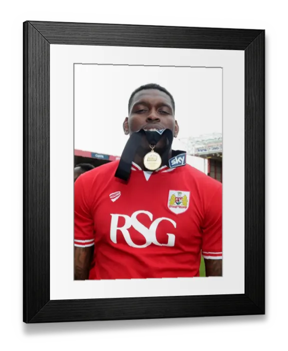 Framed Print : Bristol City's Jay Emmanuel-Thomas in Action Against Walsall, Sky Bet League One, May 2015 Framed Print : Bristol City's Jay Emmanuel-Thomas in Action Against Walsall, Sky Bet League One, May 2015