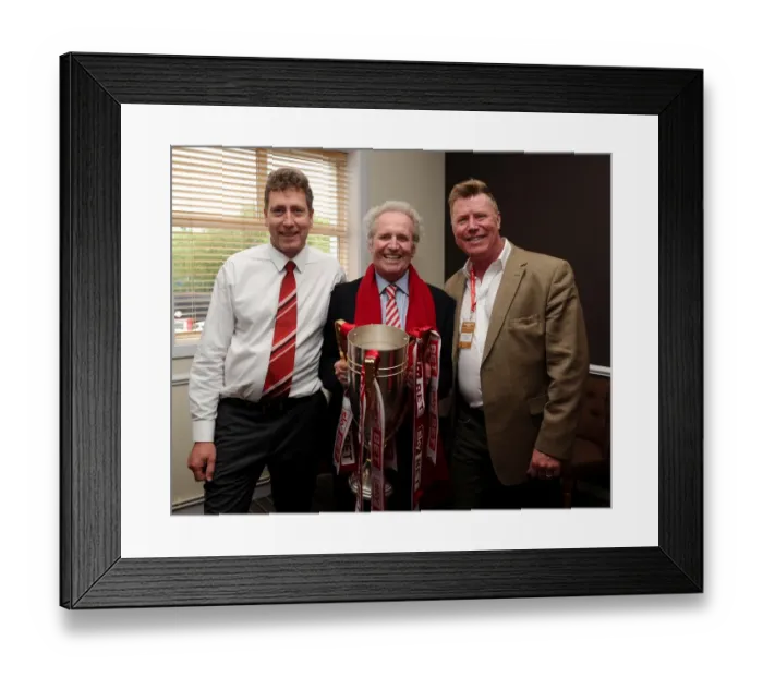 Framed Print : Thrilling Sky Bet League One Clash: Bristol City vs Walsall at Ashton Gate (May 2015) Framed Print : Thrilling Sky Bet League One Clash: Bristol City vs Walsall at Ashton Gate (May 2015)