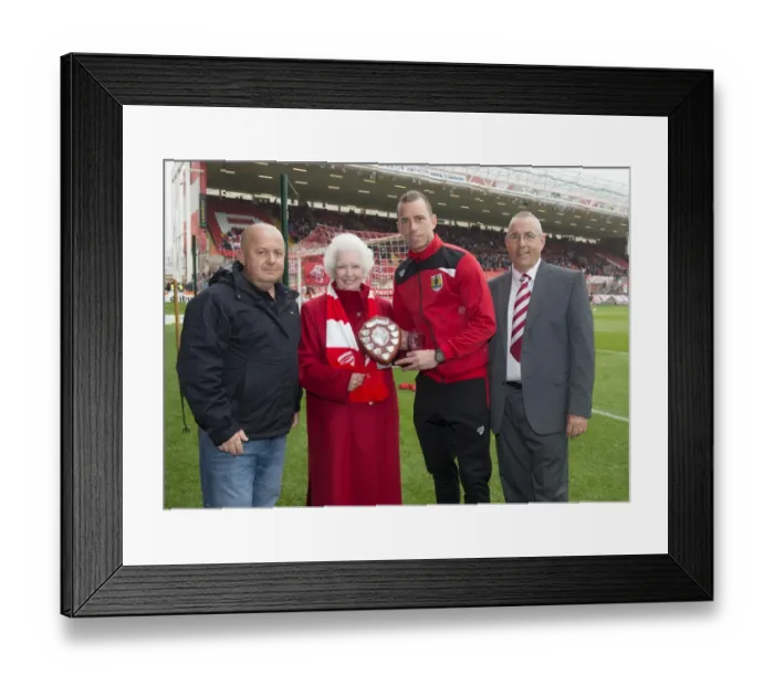 Framed Print : Bristol City's Aaron Wilbraham Receives Top Scorer Award vs. Walsall (May 2015) Framed Print : Bristol City's Aaron Wilbraham Receives Top Scorer Award vs. Walsall (May 2015)