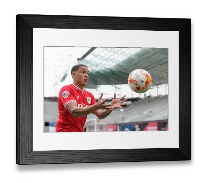 Framed Print : James Tavernier in Action: Bristol City vs Walsall, May 2015, Ashton Gate Framed Print : James Tavernier in Action: Bristol City vs Walsall, May 2015, Ashton Gate