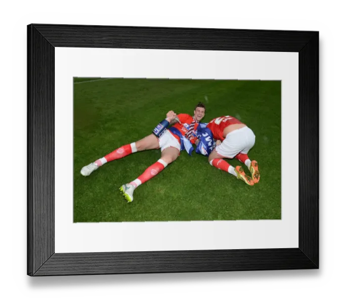 Framed Print : Bristol City Crowned Champions: Aden Flint and Luke Ayling Celebrate Victory over Walsall