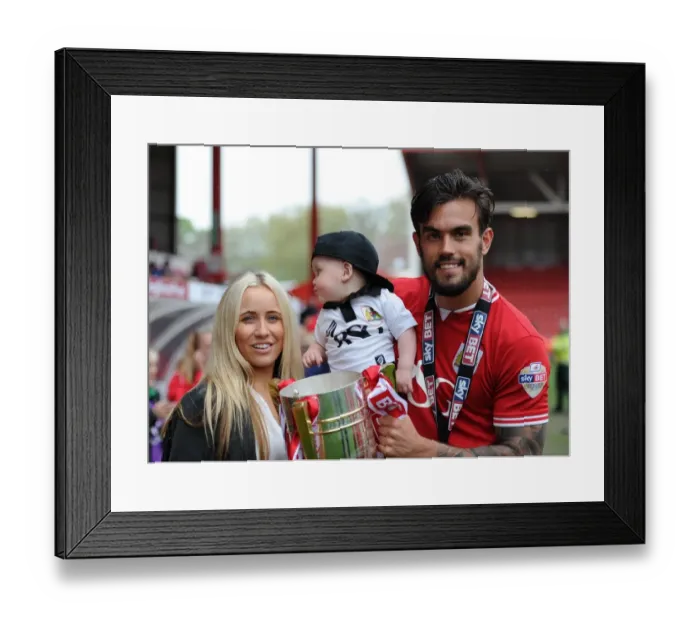Framed Print : Marlon Pack of Bristol City in Action Against Walsall, Sky Bet League One, May 2015