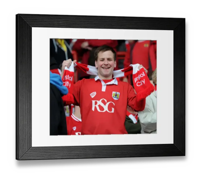 Framed Print : Intense Moment at Ashton Gate: Sky Bet League One Showdown between Bristol City and Walsall (May 3, 2015) Framed Print : Intense Moment at Ashton Gate: Sky Bet League One Showdown between Bristol City and Walsall (May 3, 2015)