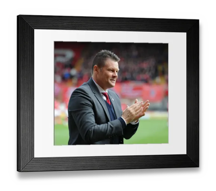 Framed Print : Steve Cotterill Leads Bristol City Against Walsall at Ashton Gate, Sky Bet League One (May 2015) Framed Print : Steve Cotterill Leads Bristol City Against Walsall at Ashton Gate, Sky Bet League One (May 2015)
