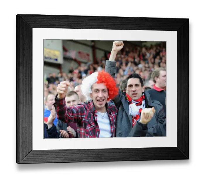 Framed Print : Intense Moment at Ashton Gate: Bristol City vs Walsall (3 May 2015) Framed Print : Intense Moment at Ashton Gate: Bristol City vs Walsall (3 May 2015)