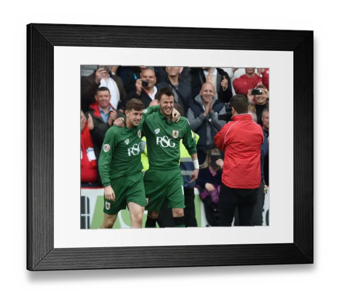 Framed Print : Bristol City Goalkeepers: Frank Fielding and Dave Richards in Action at Ashton Gate Stadium, 03.05.2015 (Bristol City v Walsall, Sky Bet League One)