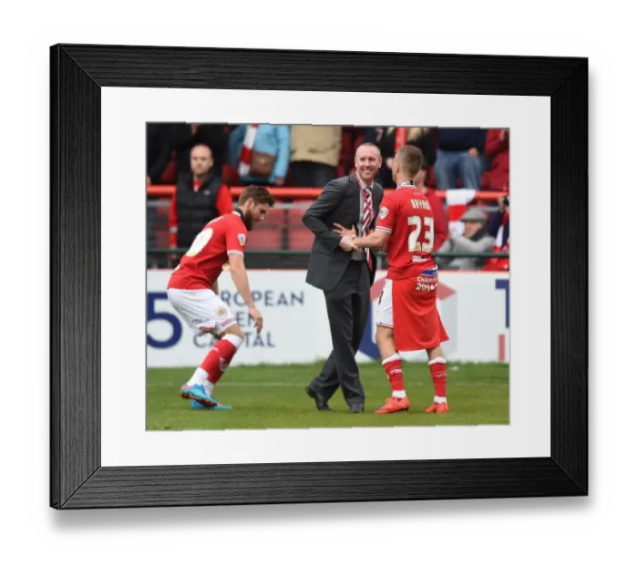 Framed Print : Bristol City: Wes Burns and Joe Bryan Combination Sets Up Adam Baker Goal Against Walsall, Sky Bet League One, May 2015