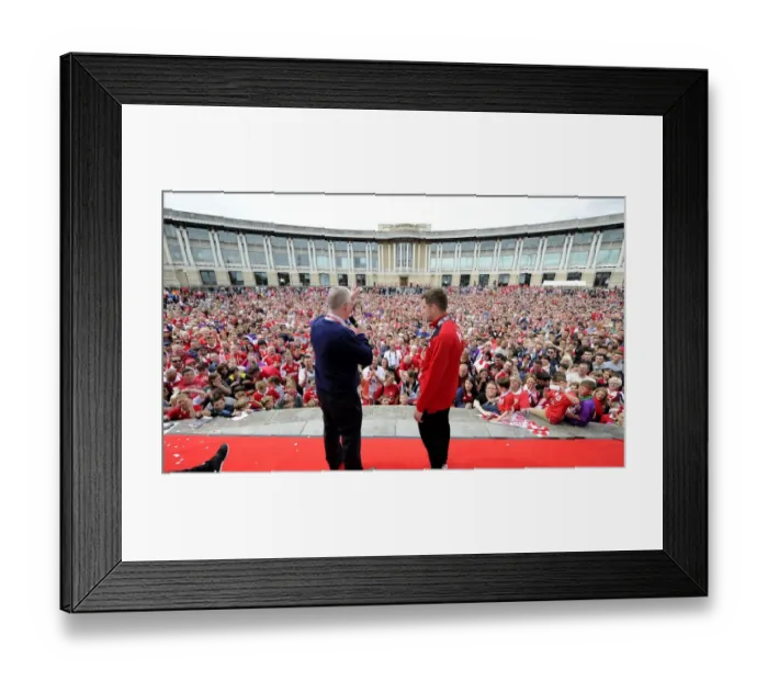 Framed Print : Bristol City Football Club: Frank Fielding Addresses Thousands of Fans during the Celebration Tour (Joe Meredith / JMP, 04 / 05 / 2015)