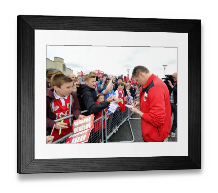 Framed Print : Bristol City FC: Steve Cotterill Signs Autographs during Celebration Tour (04 / 05 / 2015)