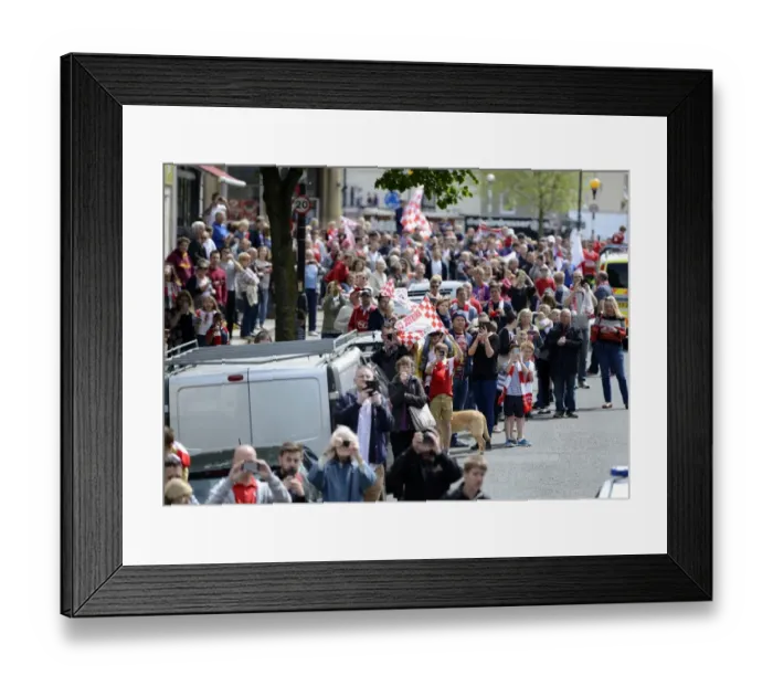 Framed Print : Thousands Welcome Home Bristol City FC: A Unforgettable Celebration Framed Print : Thousands Welcome Home Bristol City FC: A Unforgettable Celebration