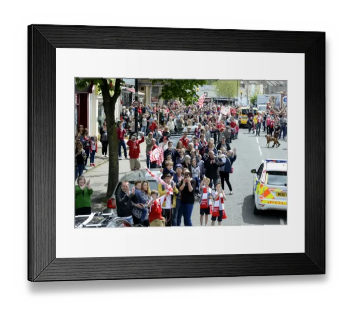Framed Print : Thousands Welcome Home Bristol City FC: Unforgettable Celebration Tour Framed Print : Thousands Welcome Home Bristol City FC: Unforgettable Celebration Tour