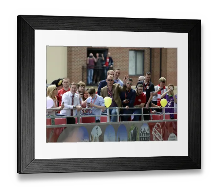 Framed Print : Bristol City: A Season to Remember - Celebrating Our Football Victories (2014-2015) Framed Print : Bristol City: A Season to Remember - Celebrating Our Football Victories (2014-2015)
