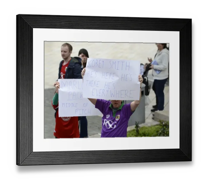 Framed Print : Thousands Gather for Unforgettable Bristol City Welcome-Home Celebration (04 / 05 / 2015) Framed Print : Thousands Gather for Unforgettable Bristol City Welcome-Home Celebration (04 / 05 / 2015)