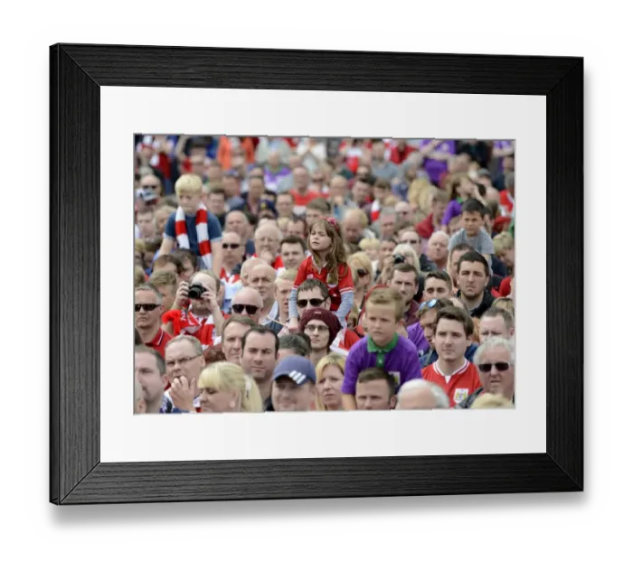Framed Print : Thousands of Passionate Bristol City FC Fans Pack Lloyds Amphitheater (2015)