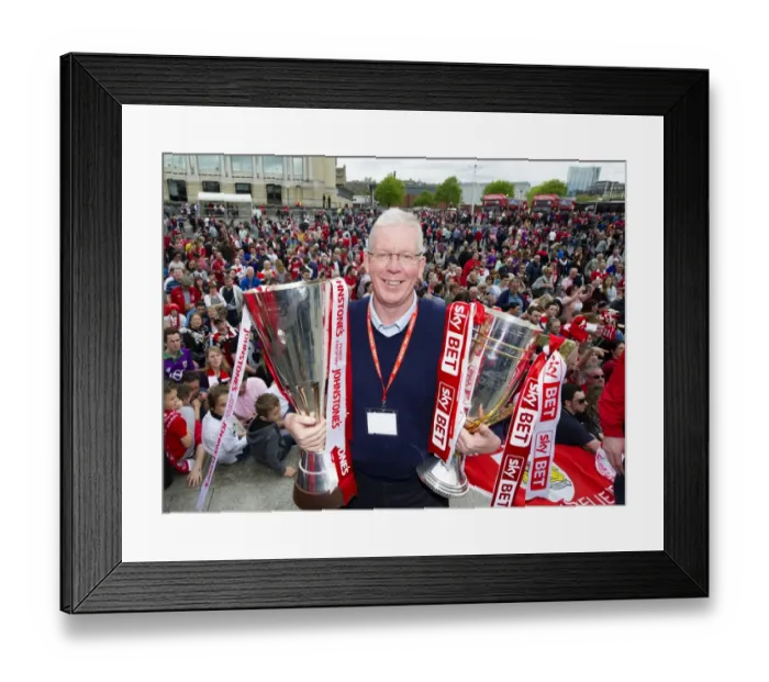 Framed Print : Bristol City Football Club: A Season to Remember - Celebration Tour 2015