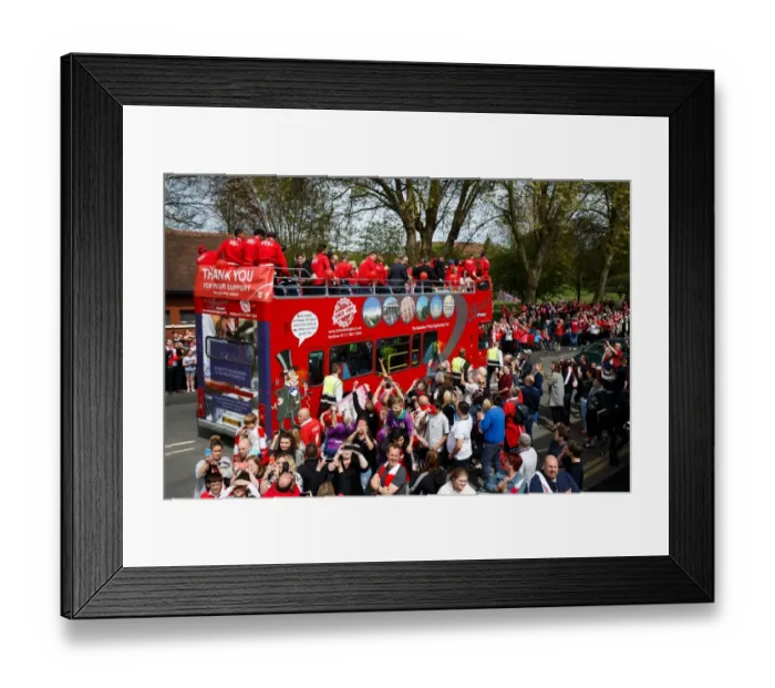 Framed Print : Bristol City: Champions Glorious Bus Parade - League 1 & Johnstones Paint Trophy Victories Framed Print : Bristol City: Champions Glorious Bus Parade - League 1 & Johnstones Paint Trophy Victories