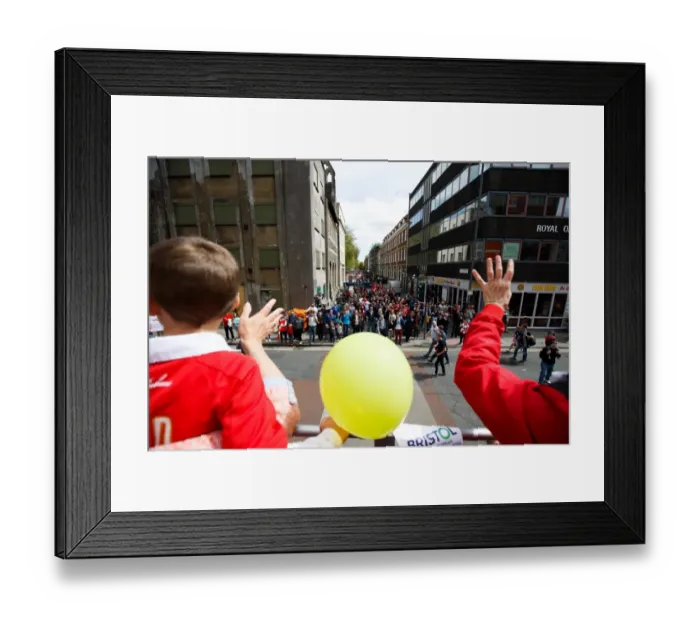 Framed Print : Bristol City: Champions Parade - League 1 and Johnstones Paint Trophy Victory