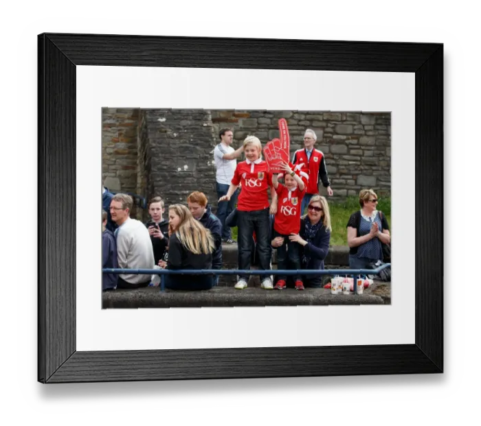 Framed Print : Champions League One and Johnstones Paint Trophy: Triumphant Bus Parade - Bristol City FC Fans Celebration Tour Framed Print : Champions League One and Johnstones Paint Trophy: Triumphant Bus Parade - Bristol City FC Fans Celebration Tour