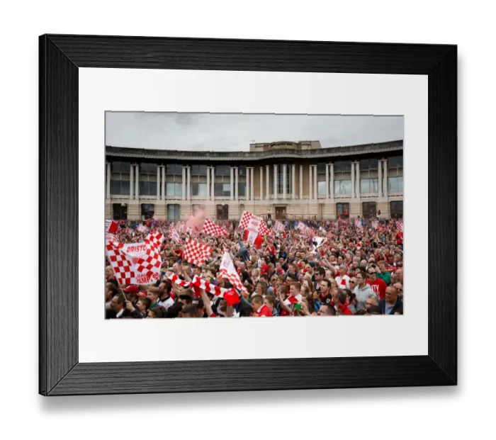 Framed Print : Thousands of Ecstatic Bristol City Fans Pack Lloyds Amphitheatre for Championship Promotion Parade Framed Print : Thousands of Ecstatic Bristol City Fans Pack Lloyds Amphitheatre for Championship Promotion Parade