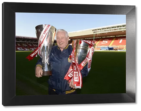 Bristol City Academy: A Fan's Triumph with the Johnstone Paint Trophy and Sky Bet League One Trophy
