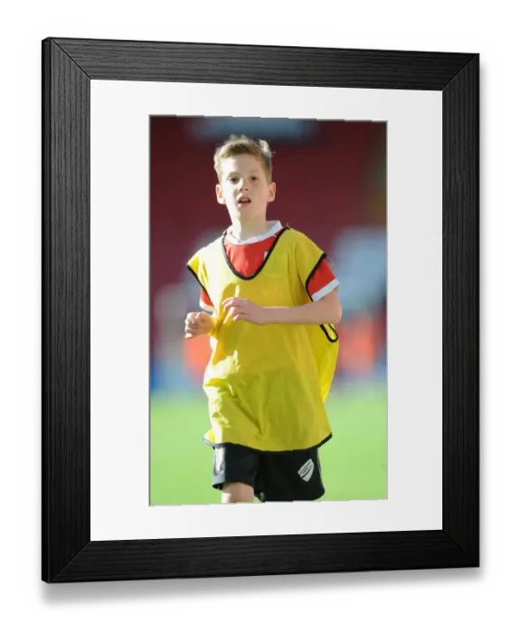 Framed Print : Bristol City Football Club: Training at Ashton Gate Stadium - May 2015 (Academy Day 2) Framed Print : Bristol City Football Club: Training at Ashton Gate Stadium - May 2015 (Academy Day 2)