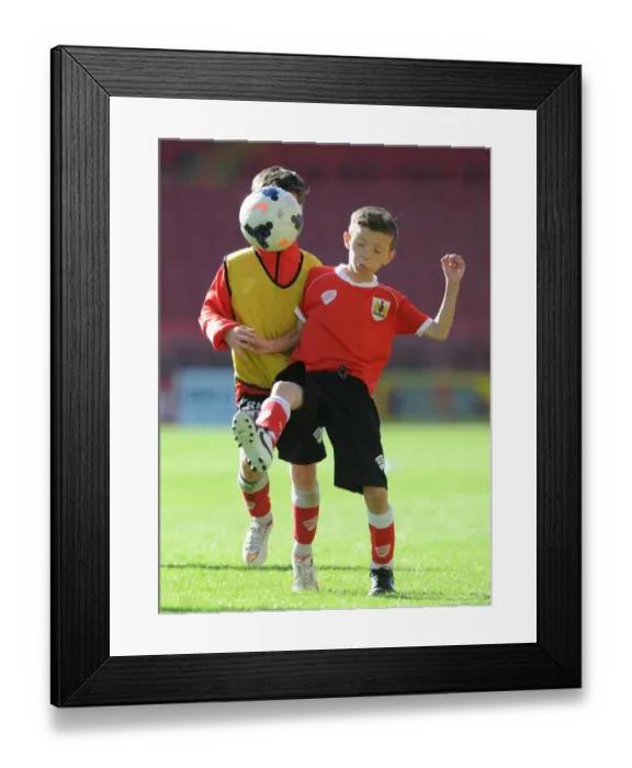 Framed Print : Behind the Scenes at Bristol City Academy: Training at Ashton Gate Stadium (May 2015) Framed Print : Behind the Scenes at Bristol City Academy: Training at Ashton Gate Stadium (May 2015)