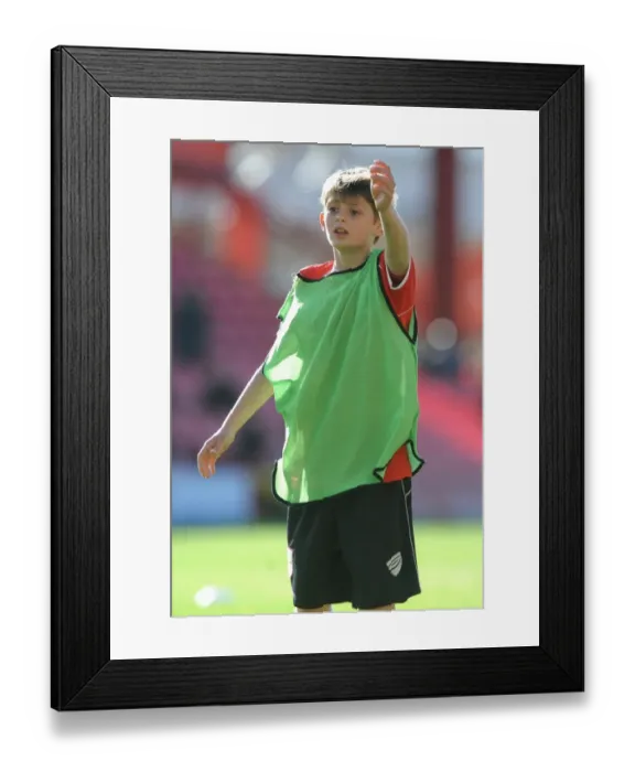 Framed Print : Bristol City Football Club: Training at Ashton Gate Stadium (May 2015) Framed Print : Bristol City Football Club: Training at Ashton Gate Stadium (May 2015)