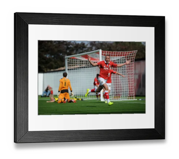 Framed Print : Bristol City v Colchester United 160814 Framed Print : Bristol City v Colchester United 160814