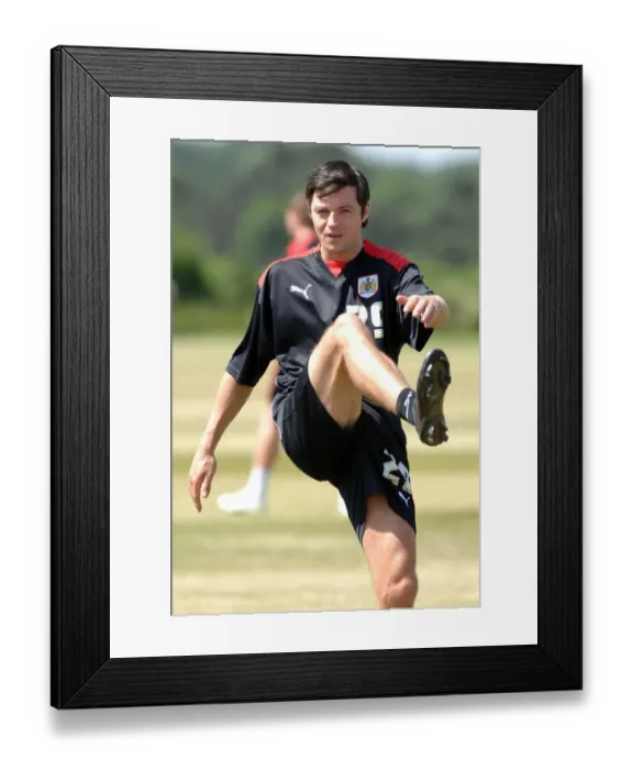 Framed Print : Bristol City First Team: Pre-Season Training 08-09 - Gearing Up for the New Season Framed Print : Bristol City First Team: Pre-Season Training 08-09 - Gearing Up for the New Season