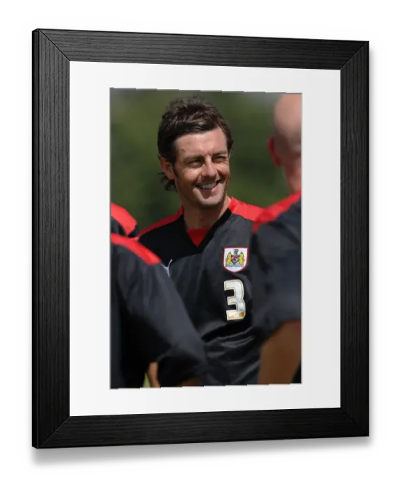Framed Print : Bristol City First Team: Pre-Season Training 08-09 - Gearing Up for the New Season Framed Print : Bristol City First Team: Pre-Season Training 08-09 - Gearing Up for the New Season