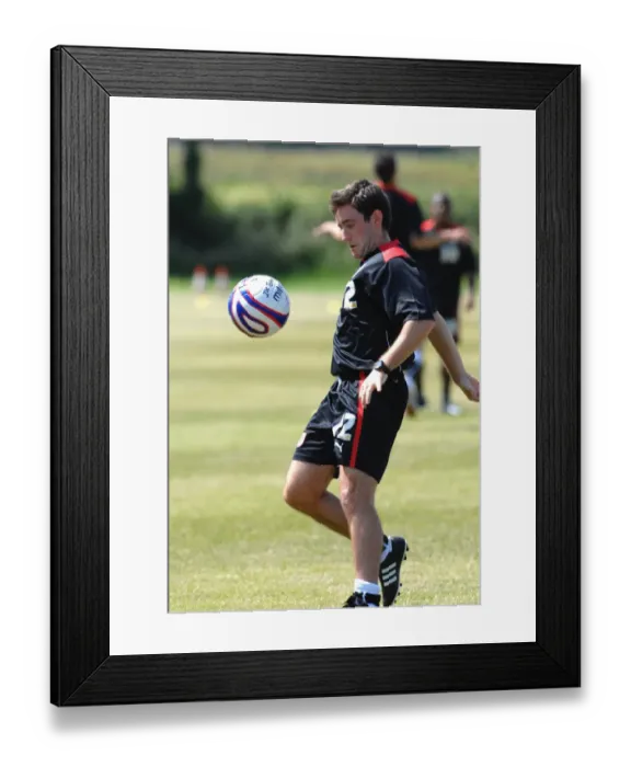 Framed Print : Bristol City First Team: Season 08-09: Pre-Season Training Framed Print : Bristol City First Team: Season 08-09: Pre-Season Training