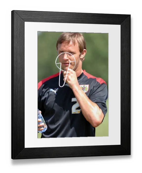 Framed Print : Bristol City First Team: Pre-Season Training 08-09 - Gearing Up for the New Season Framed Print : Bristol City First Team: Pre-Season Training 08-09 - Gearing Up for the New Season