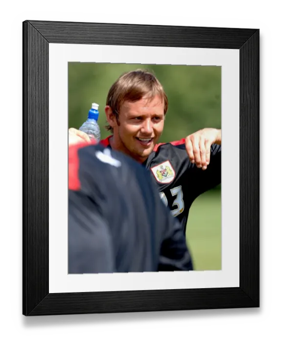 Framed Print : Bristol City First Team: Pre-Season Training 08-09 - Gearing Up for the New Season Framed Print : Bristol City First Team: Pre-Season Training 08-09 - Gearing Up for the New Season