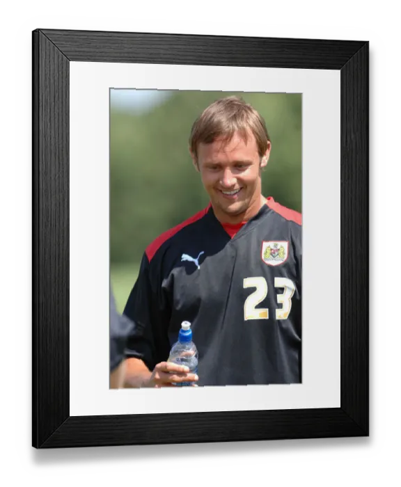 Framed Print : Bristol City First Team: Pre-Season Training 08-09 - Gearing Up for the New Season Framed Print : Bristol City First Team: Pre-Season Training 08-09 - Gearing Up for the New Season