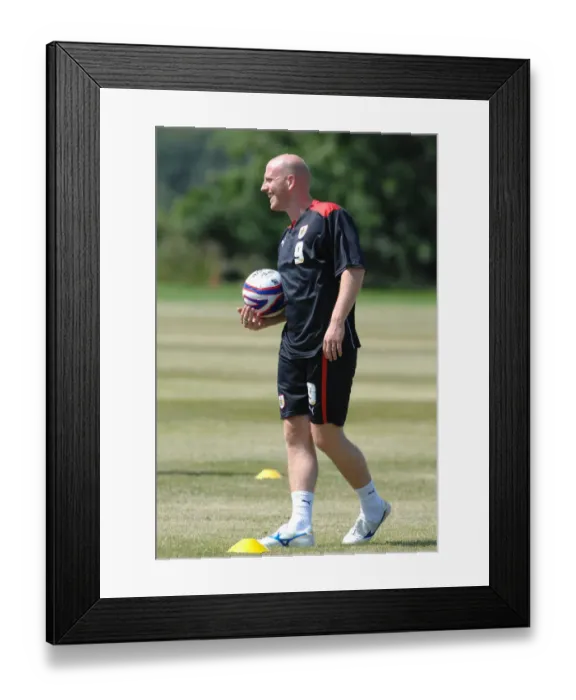 Framed Print : Bristol City First Team: Pre-Season Training 08-09 - Gearing Up for the New Season Framed Print : Bristol City First Team: Pre-Season Training 08-09 - Gearing Up for the New Season