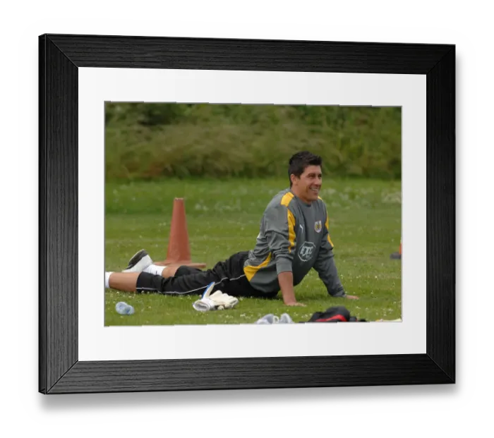 Framed Print : Bristol City First Team: Pre-Season Training 08-09 - Gearing Up for the New Season Framed Print : Bristol City First Team: Pre-Season Training 08-09 - Gearing Up for the New Season