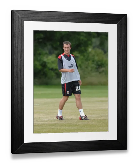 Framed Print : Bristol City First Team: Pre-Season Training 08-09 - Gearing Up for the New Season Framed Print : Bristol City First Team: Pre-Season Training 08-09 - Gearing Up for the New Season