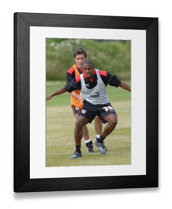 Framed Print : Bristol City First Team: Pre-Season Training 08-09 - Gearing Up for the New Season Framed Print : Bristol City First Team: Pre-Season Training 08-09 - Gearing Up for the New Season