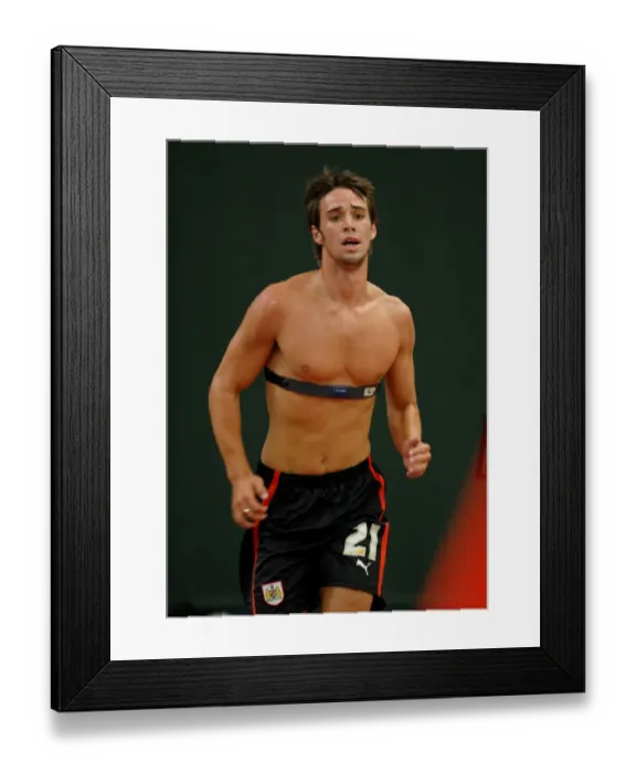 Framed Print : Bristol City First Team: Pre-Season Training 08-09 - Gearing Up for the New Season Framed Print : Bristol City First Team: Pre-Season Training 08-09 - Gearing Up for the New Season