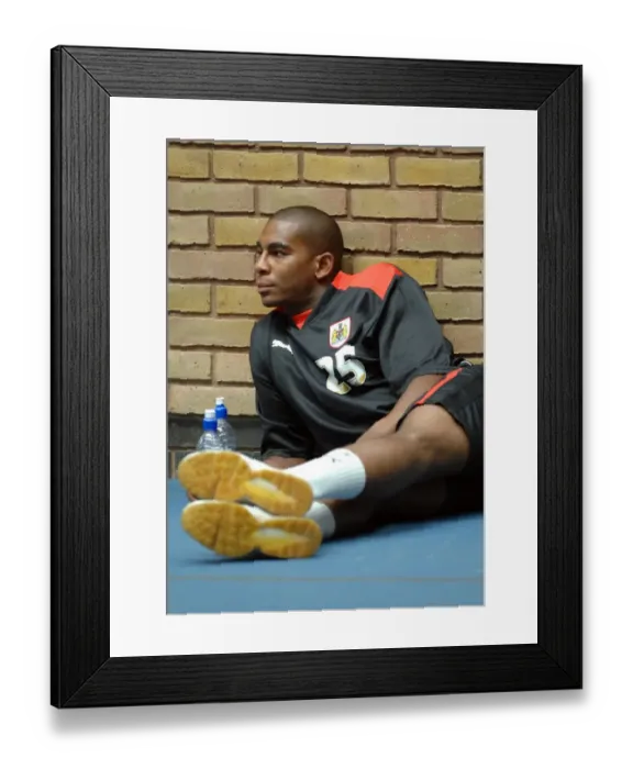 Framed Print : Bristol City First Team: Pre-Season Training 08-09 - Gearing Up for the New Season Framed Print : Bristol City First Team: Pre-Season Training 08-09 - Gearing Up for the New Season