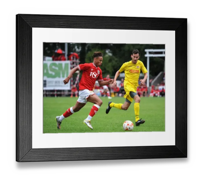 Framed Print : Bobby Reid in Action: Bristol City vs Brislington FC Pre-Season Friendly, 2015 Framed Print : Bobby Reid in Action: Bristol City vs Brislington FC Pre-Season Friendly, 2015