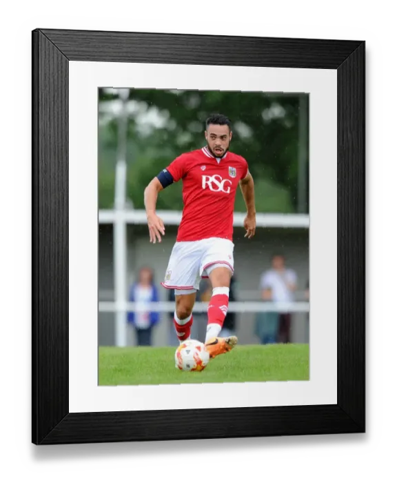 Framed Print : Bristol City FC: Derrick Williams in Action at Pre-Season Friendly, 2015 Framed Print : Bristol City FC: Derrick Williams in Action at Pre-Season Friendly, 2015