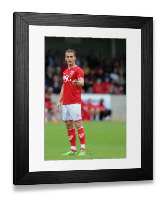 Framed Print : Bristol City FC: Joe Bryan in Action at Pre-Season Friendly, 2015 Framed Print : Bristol City FC: Joe Bryan in Action at Pre-Season Friendly, 2015