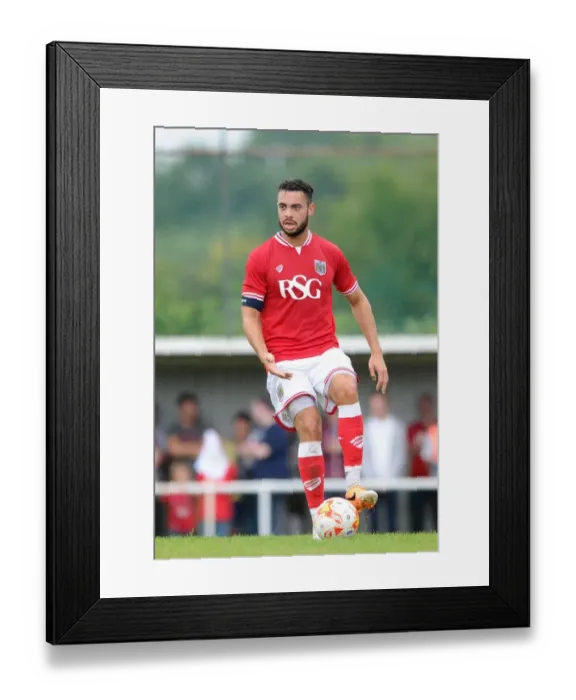 Framed Print : Bristol City FC: Derrick Williams in Action at Pre-Season Friendly, 2015 Framed Print : Bristol City FC: Derrick Williams in Action at Pre-Season Friendly, 2015