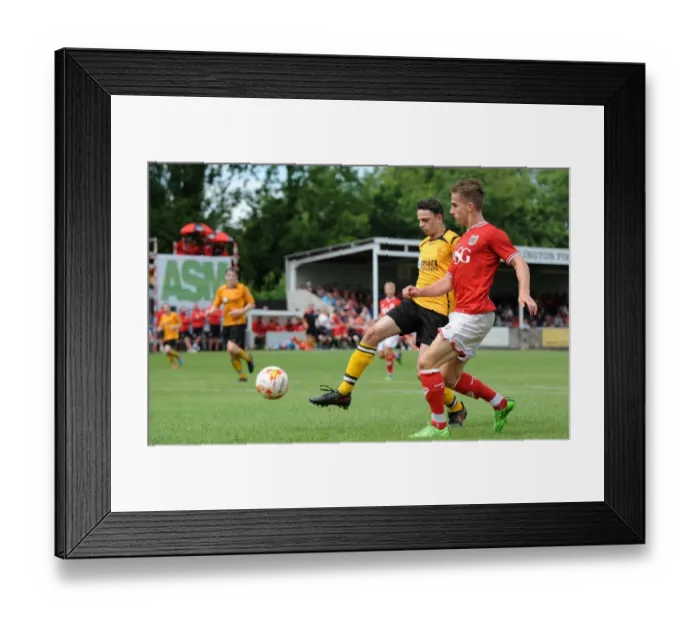 Framed Print : Bristol City FC: Joe Bryan in Action at Pre-Season Friendly, 2015 Framed Print : Bristol City FC: Joe Bryan in Action at Pre-Season Friendly, 2015