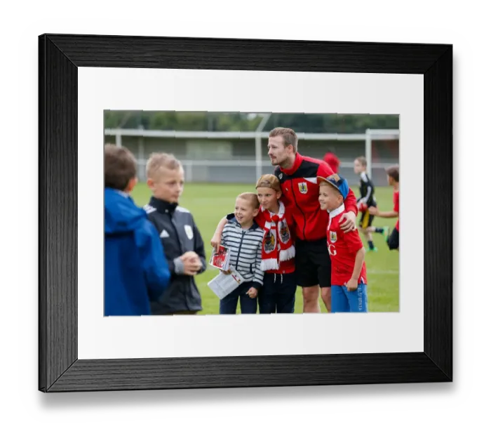 Framed Print : Bristol City FC: Wade Elliott Meets Young Fans After Pre-Season Community Match Framed Print : Bristol City FC: Wade Elliott Meets Young Fans After Pre-Season Community Match